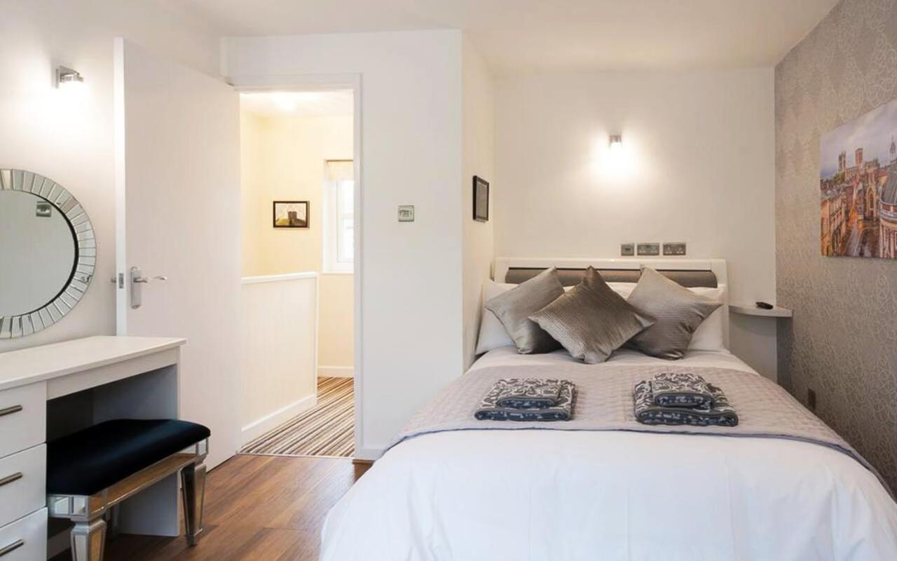 Pear Tree Holiday Home - York Extérieur photo