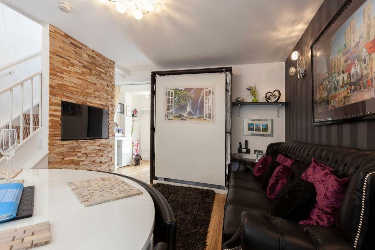 Pear Tree Holiday Home - York Extérieur photo